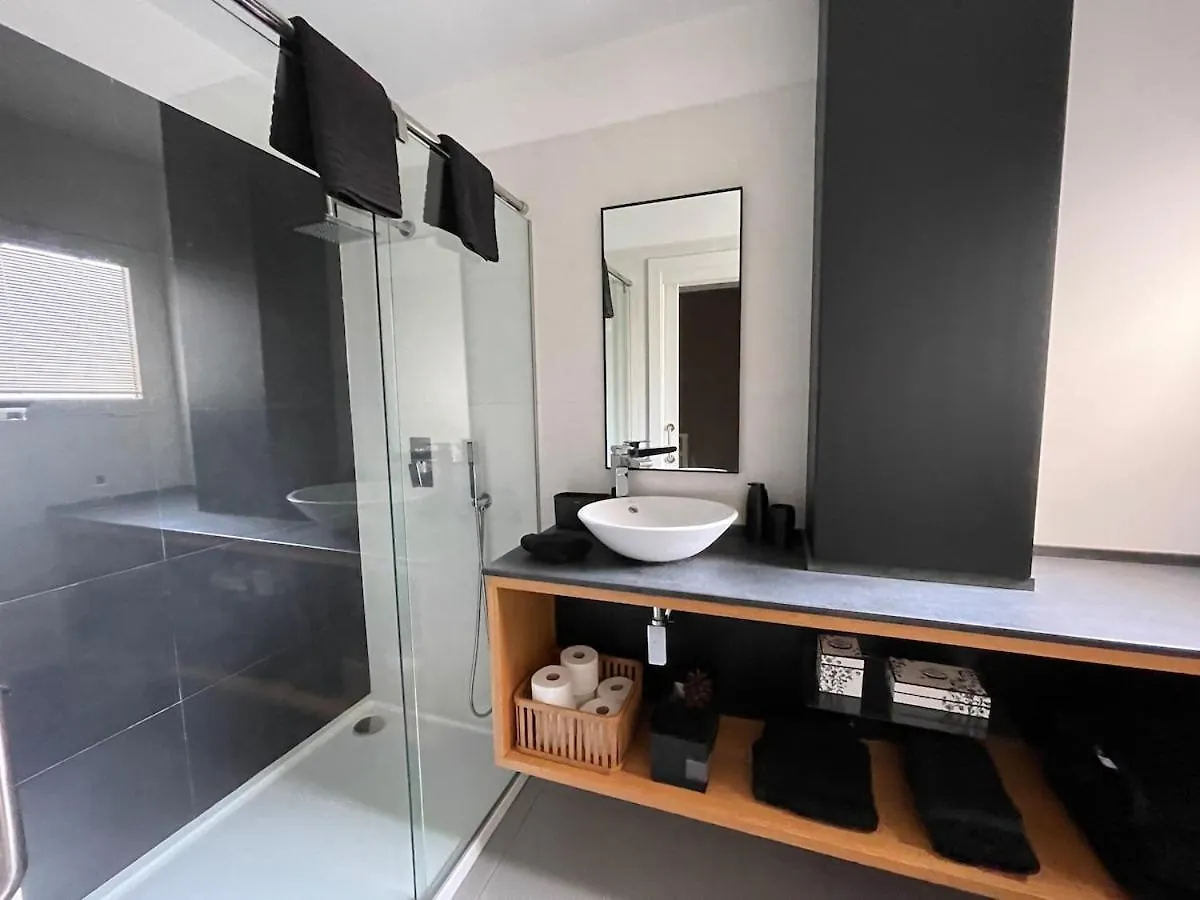 Luxury, Boutique Two-Bedroom Modern Townhouse With Golf Views Arona  Villa Arona (Tenerife)