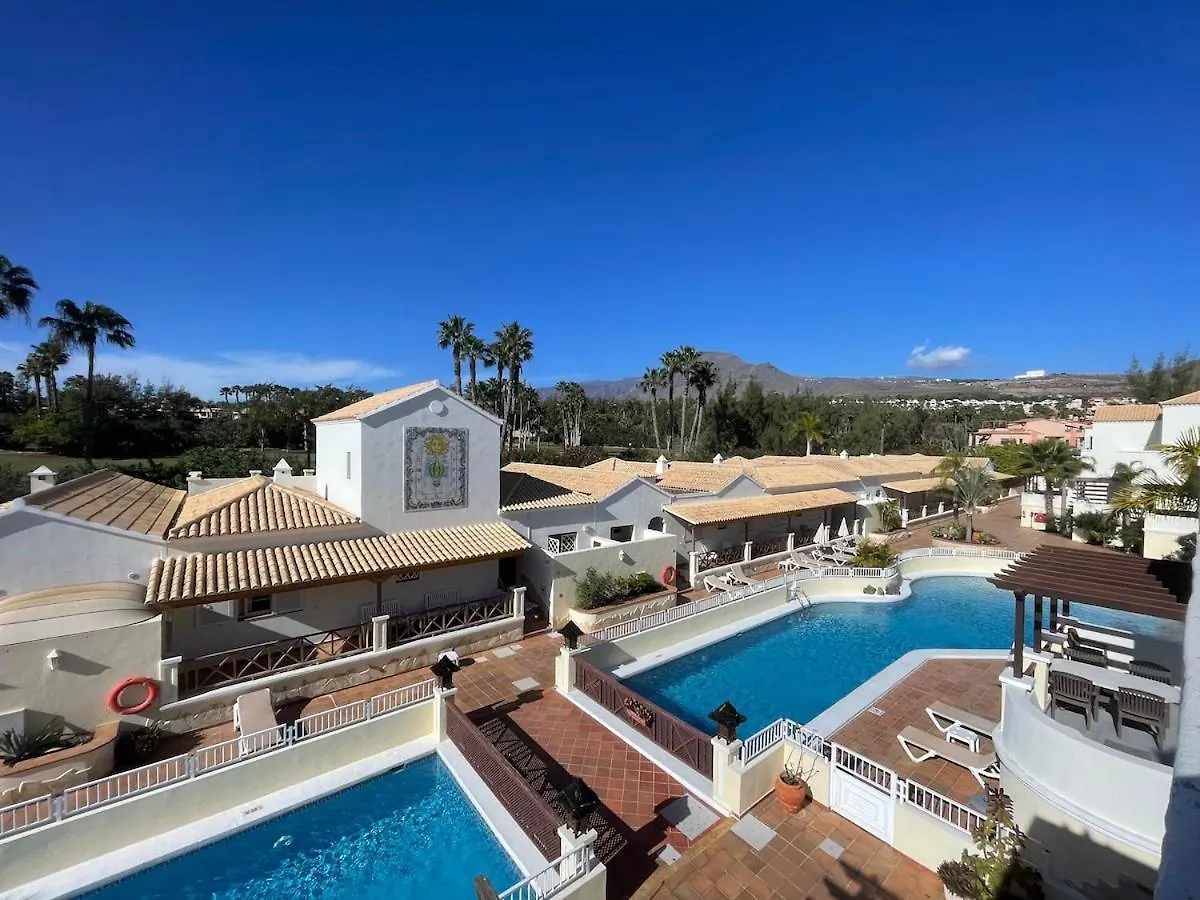 Villa Luxury, Boutique Two-Bedroom Modern Townhouse With Golf Views Arona