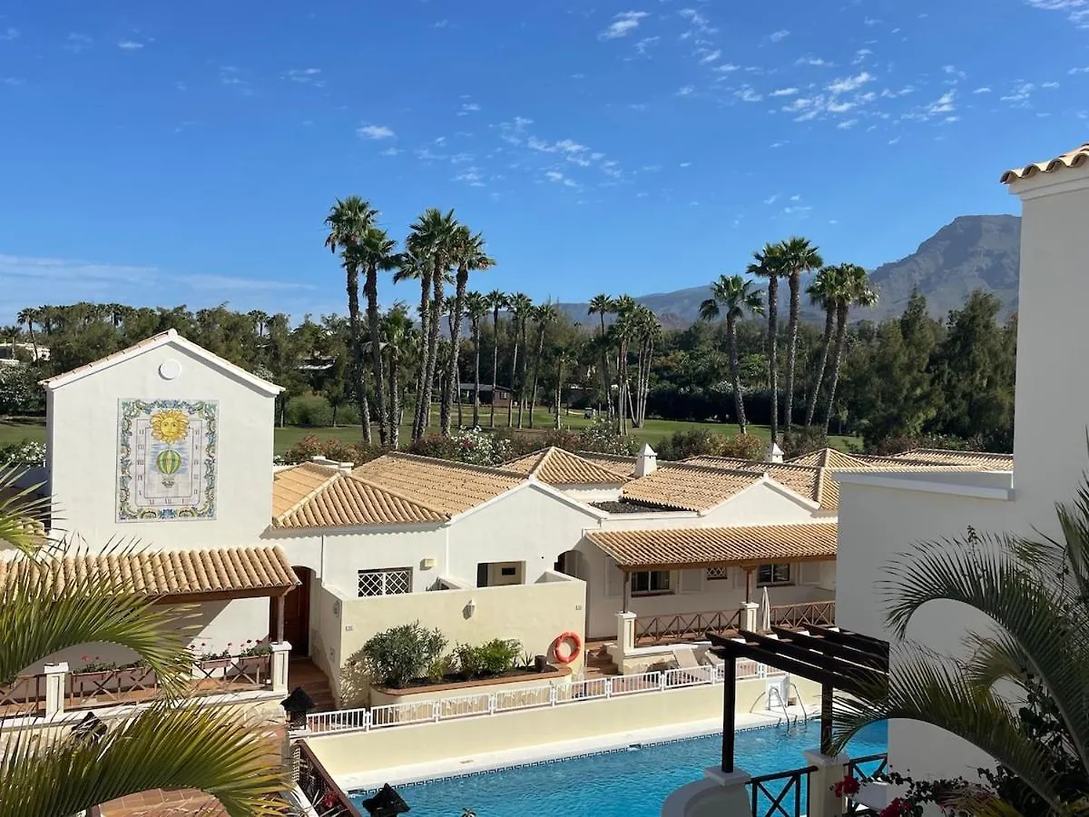 Luxury, Boutique Two-Bedroom Modern Townhouse With Golf Views Arona  Arona (Tenerife)